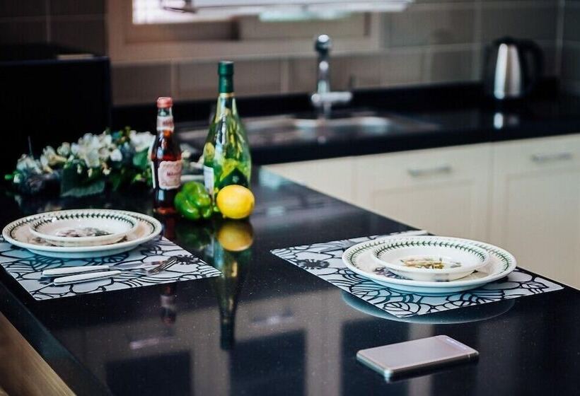 Pension (Hôtel basse catégorie) Majore 2