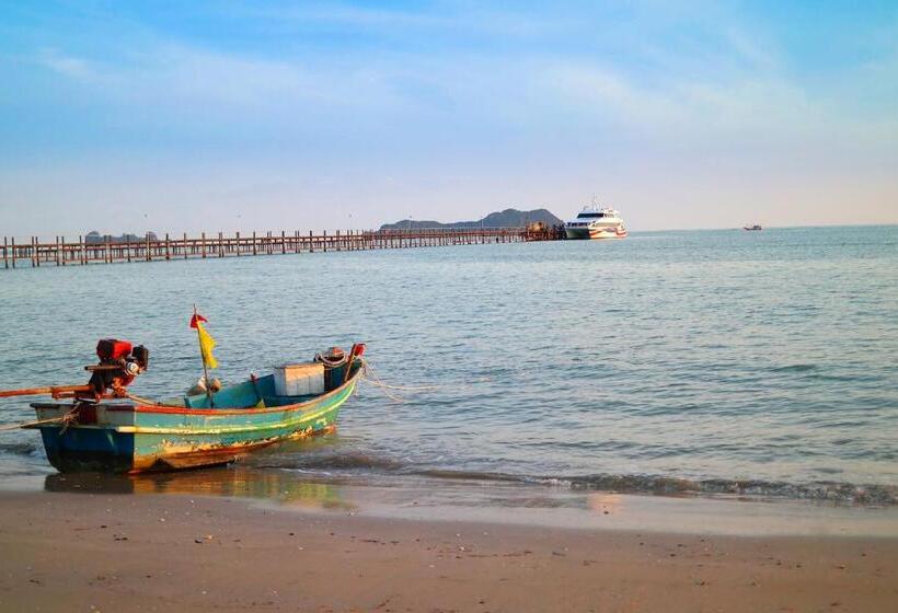 호텔 Baan I Talay Chumphon บ้านไอทะเลชุมพร