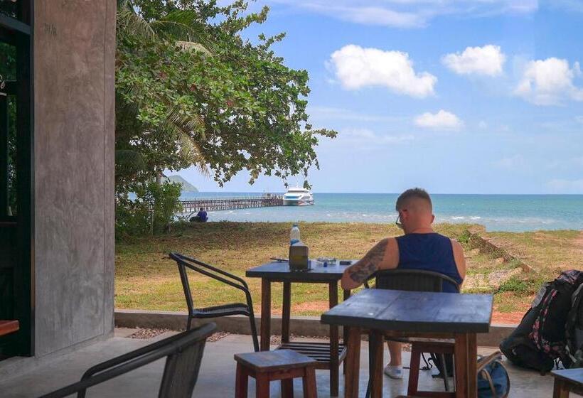 호텔 Baan I Talay Chumphon บ้านไอทะเลชุมพร