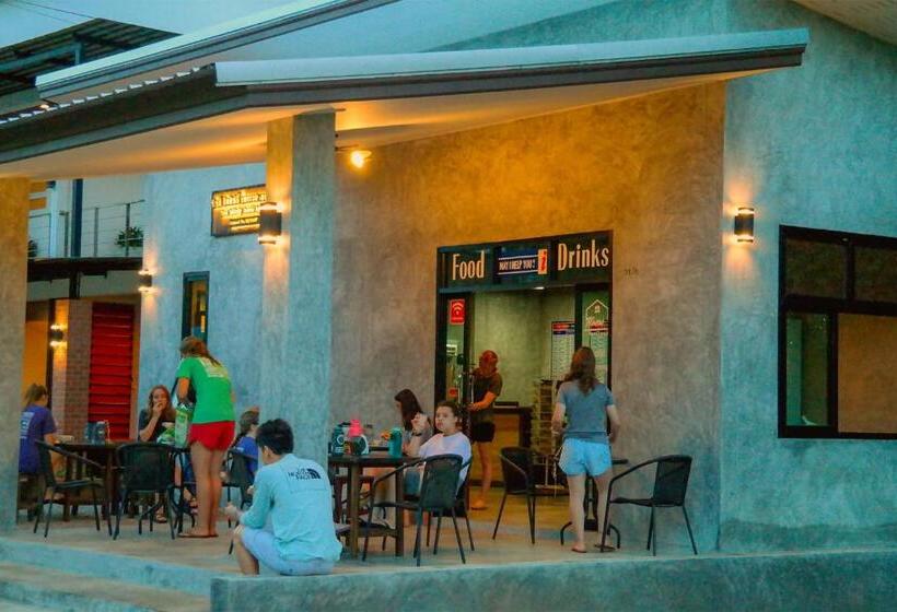 호텔 Baan I Talay Chumphon บ้านไอทะเลชุมพร