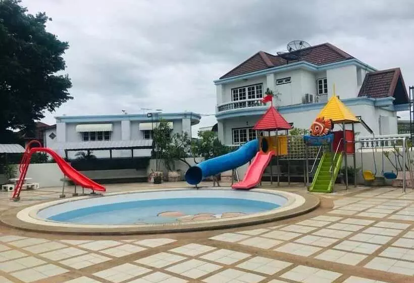 Hotelli Buathong Pool Villa