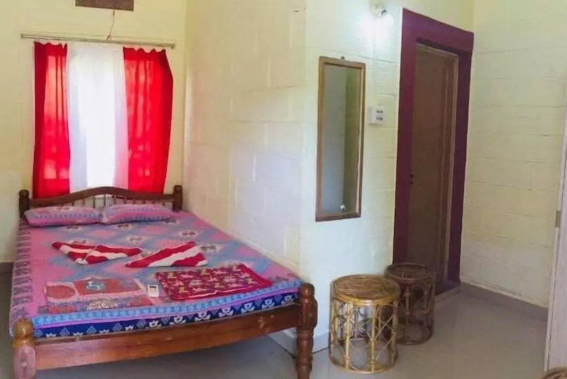 هتل Hari Om Gokarna