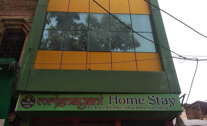 酒店 Mrignayani Pachmarhi