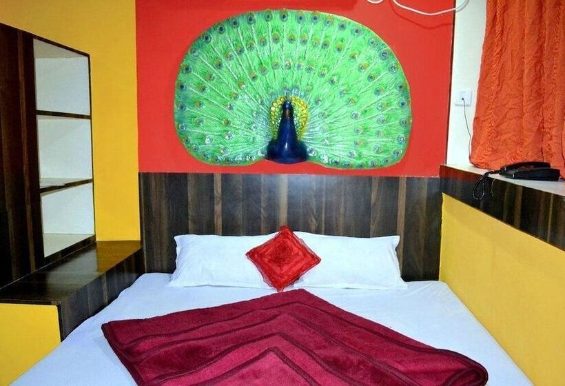 酒店 Mrignayani Pachmarhi