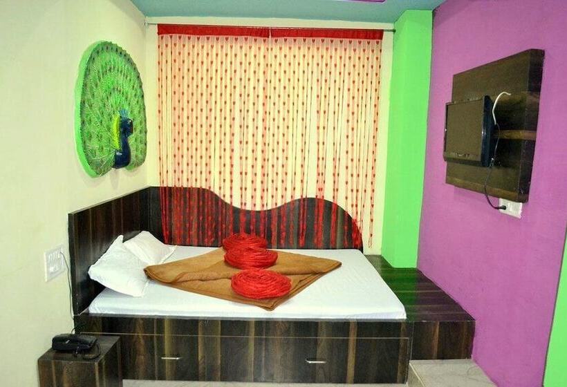 酒店 Mrignayani Pachmarhi