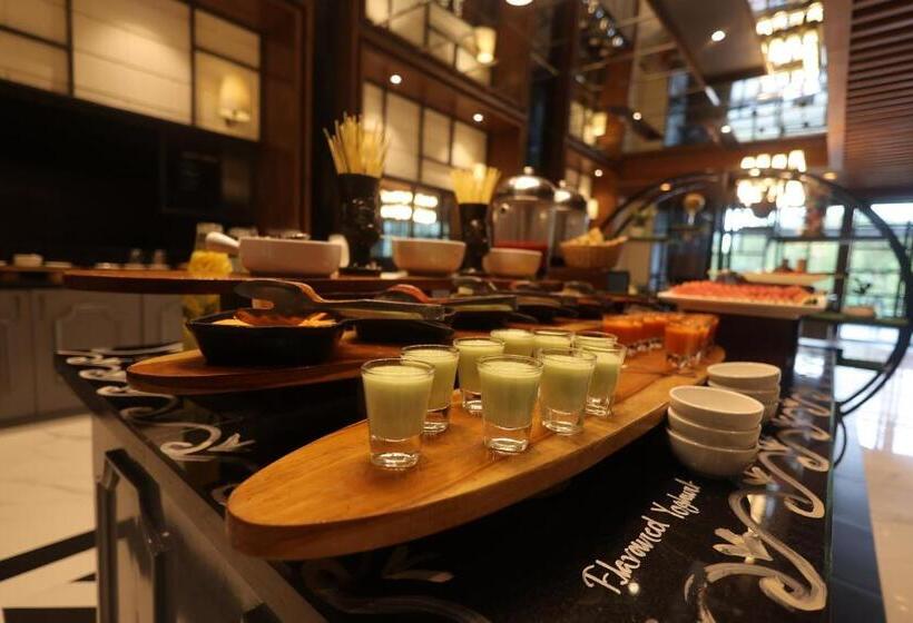 בית מלון כפרי Polo Towers Agartala