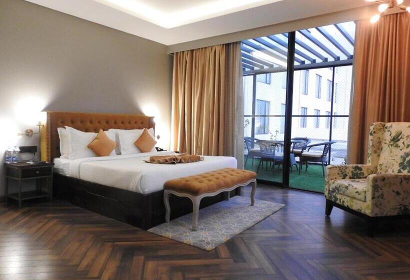 בית מלון כפרי Polo Towers Agartala