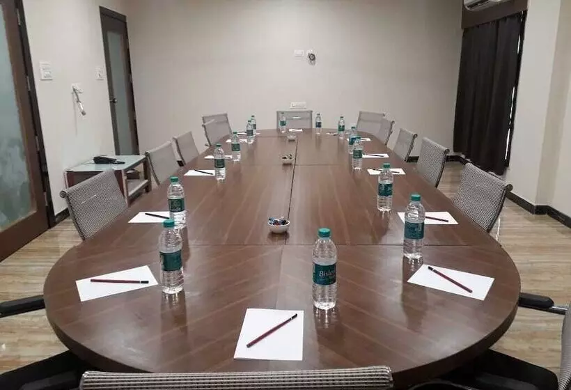 ホテル Bidar Gateway