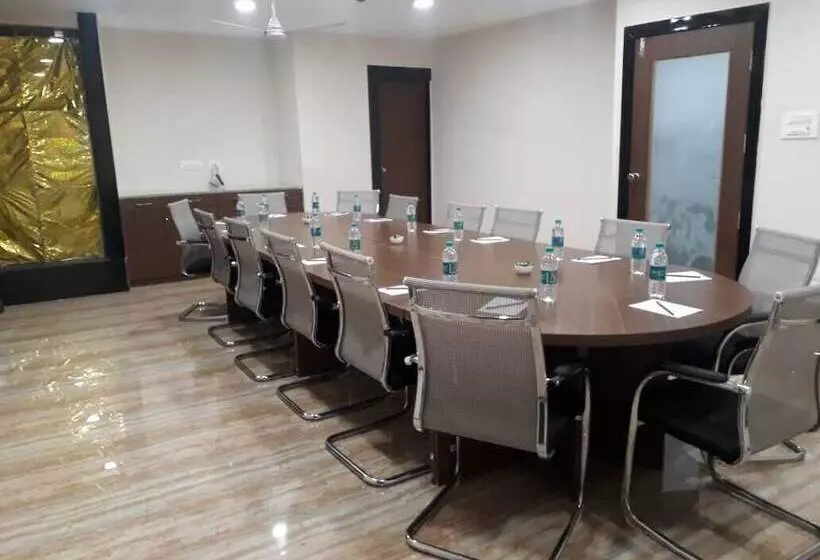 ホテル Bidar Gateway