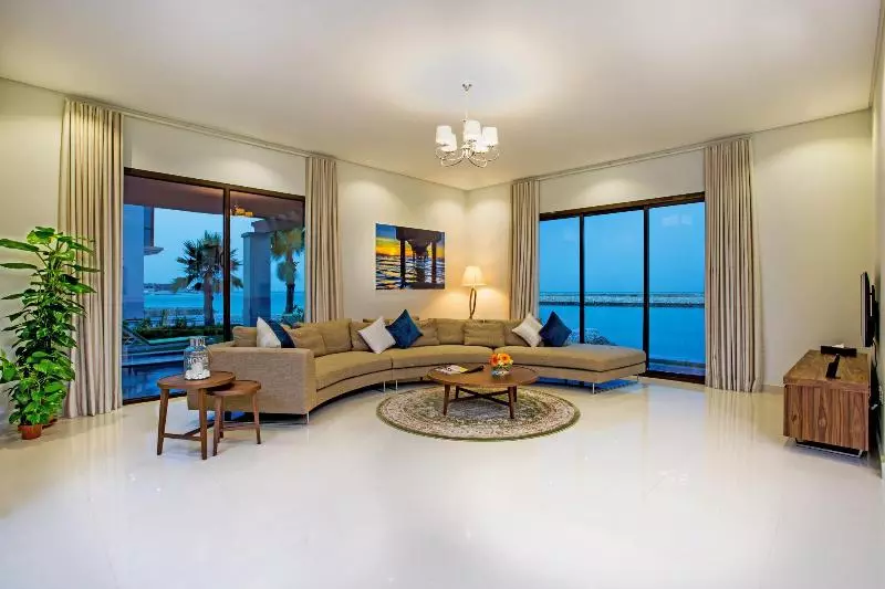 هتل The Grove Resort Bahrain