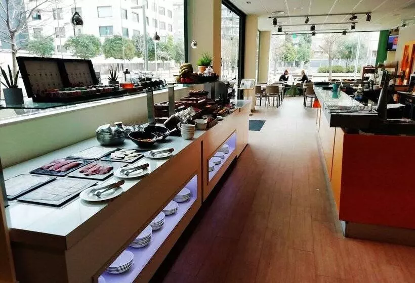 Aparthotel Aura Park Fira Barcelona