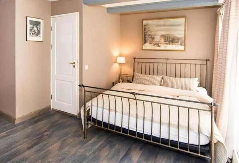 مبيت وإفطار Central Guest Rooms