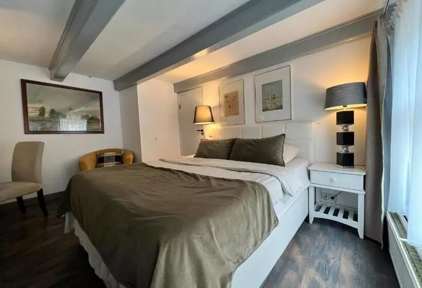 مبيت وإفطار Central Guest Rooms