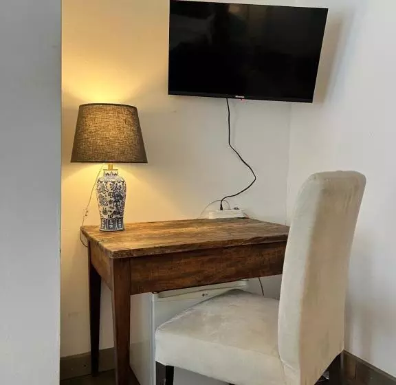 مبيت وإفطار Central Guest Rooms