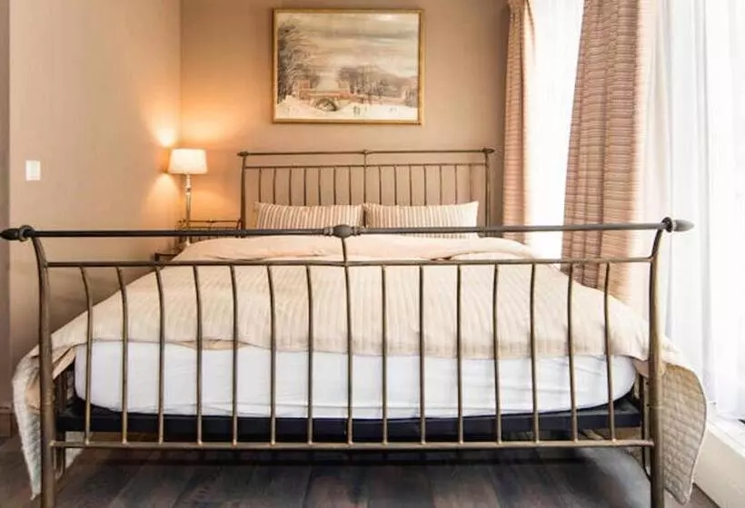 مبيت وإفطار Central Guest Rooms