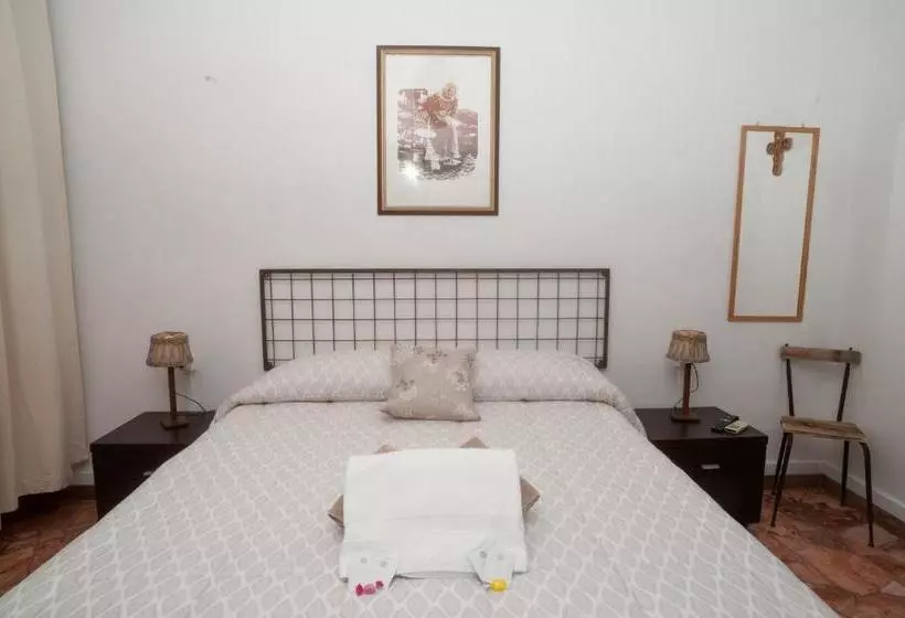 تختخواب و صبحانه Guesthouse Amici Miei