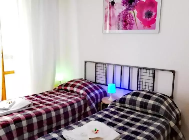 تختخواب و صبحانه Guesthouse Amici Miei