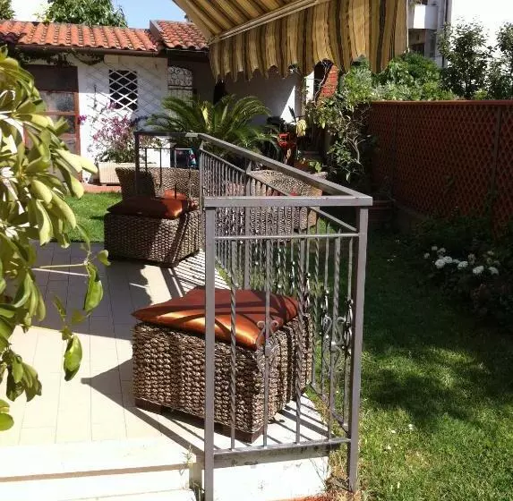 تختخواب و صبحانه Harmony House Prestige