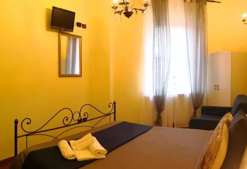 تختخواب و صبحانه Window To The Tower