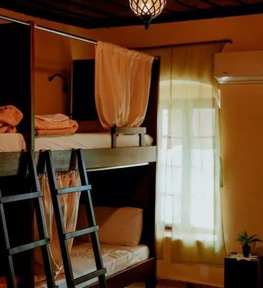 Berat Backpackers Hostel