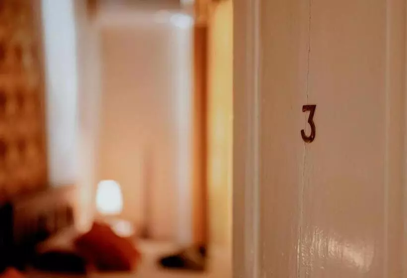 Berat Backpackers Hostel