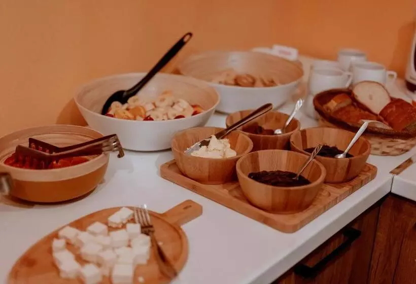 Berat Backpackers Hostel