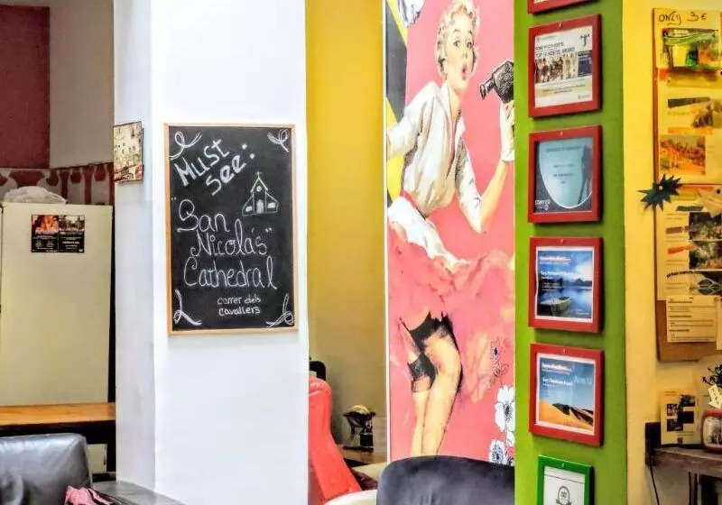 Home Youth Hostel By Feetup Hostels