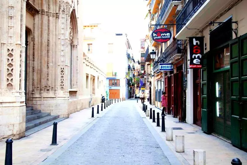 Home Youth Hostel By Feetup Hostels