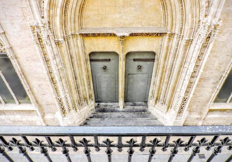 Home Youth Hostel By Feetup Hostels