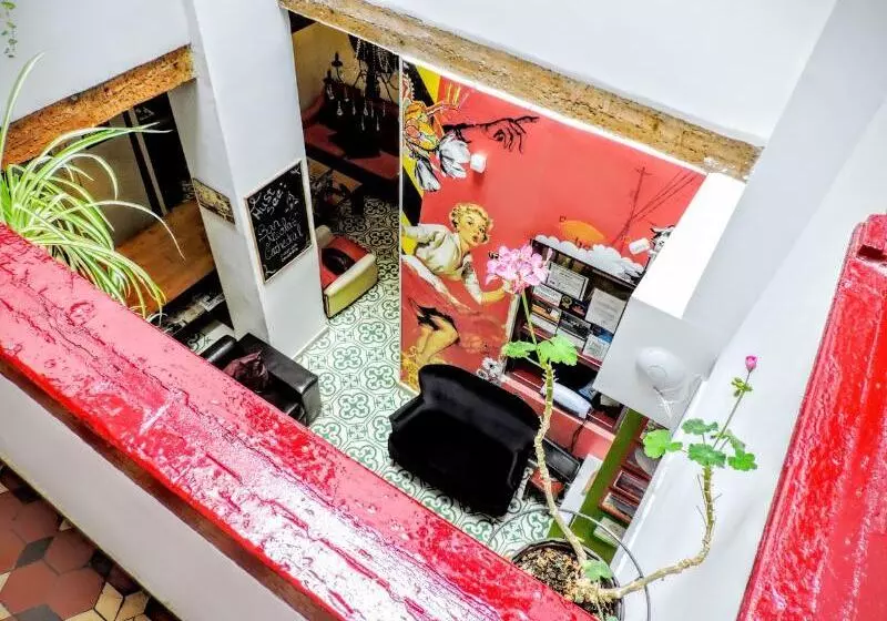 Home Youth Hostel By Feetup Hostels