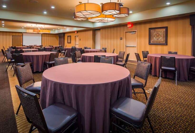 Szálloda Best Western Plus Christopher Inn And Suites