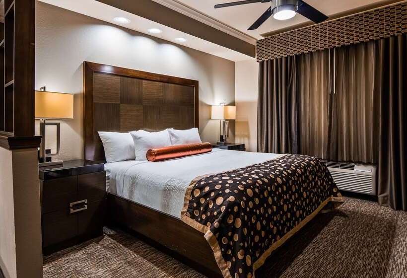 Отель Best Western Premier Crown Chase Inn & Suites