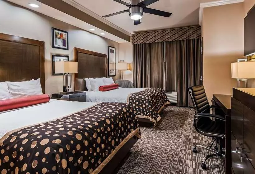 호텔 Best Western Premier Crown Chase Inn & Suites