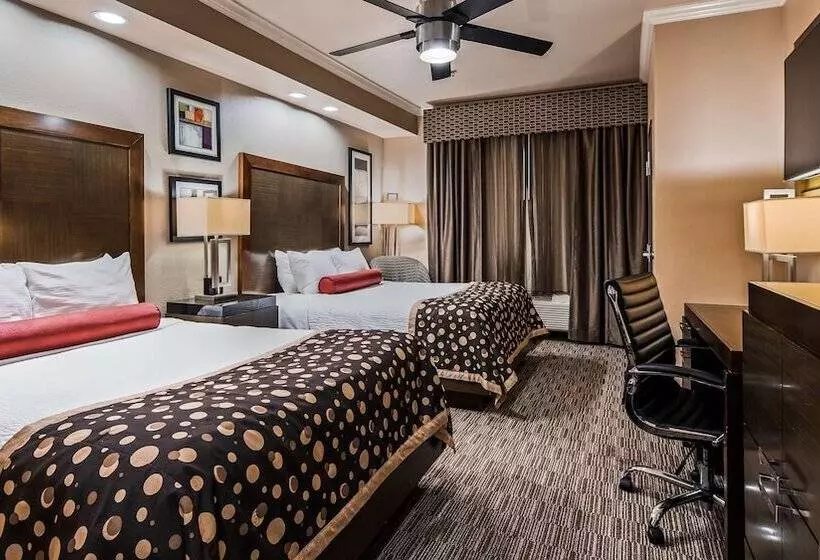 호텔 Best Western Premier Crown Chase Inn & Suites