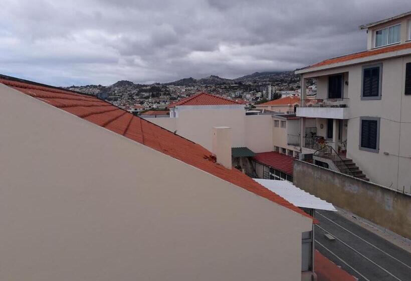 فندق Pensao Residencial Mirasol