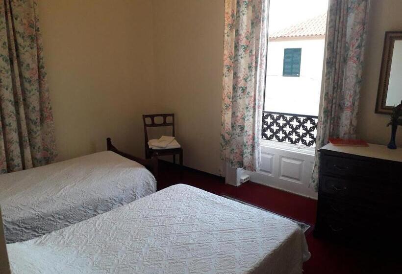 فندق Pensao Residencial Mirasol