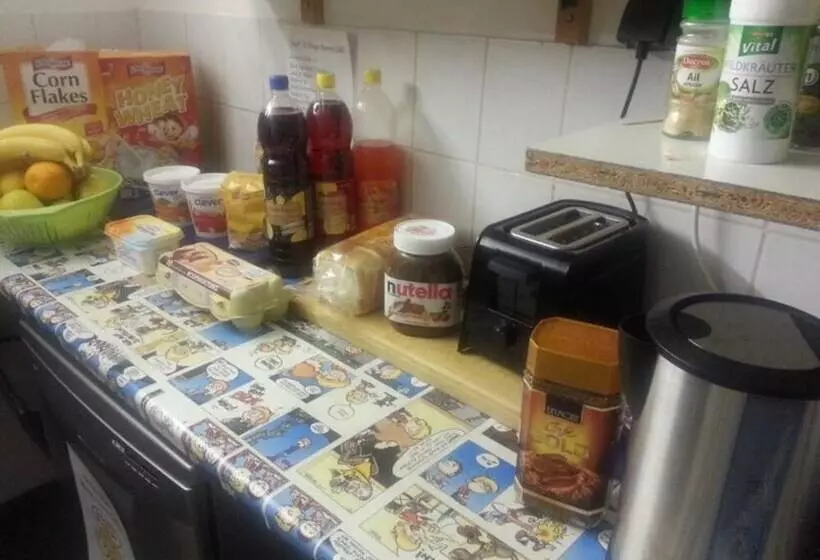 Hotell Snowbunnys Backpackers Hostel