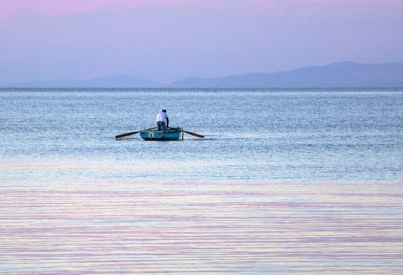 Ionian Eye Design Studios & Spa