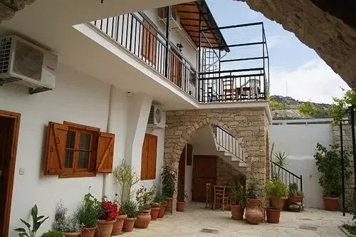 Kontoyiannis House