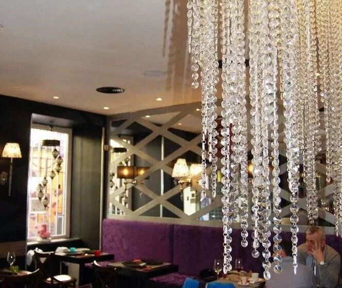 پانسیون Babel Guesthouse