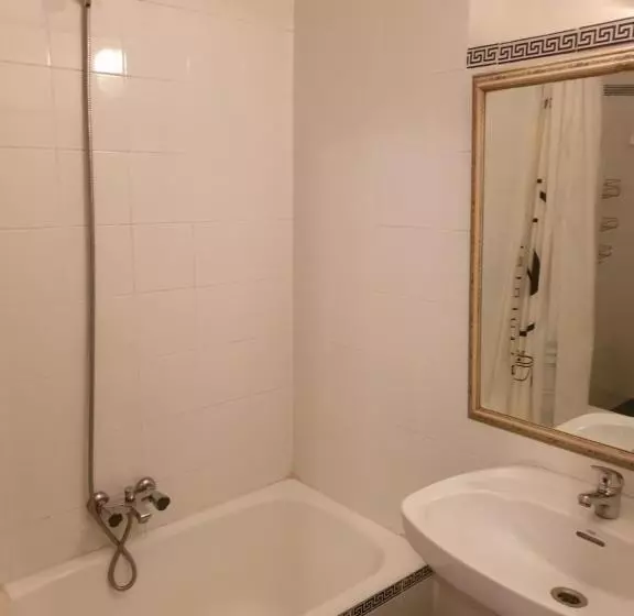 Pension Aussie Guesthouse