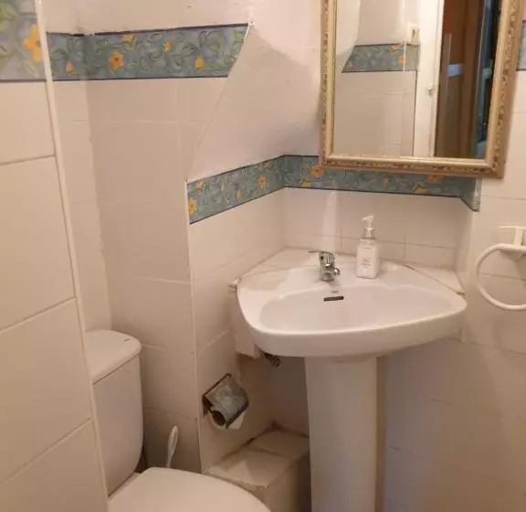 Pension Aussie Guesthouse