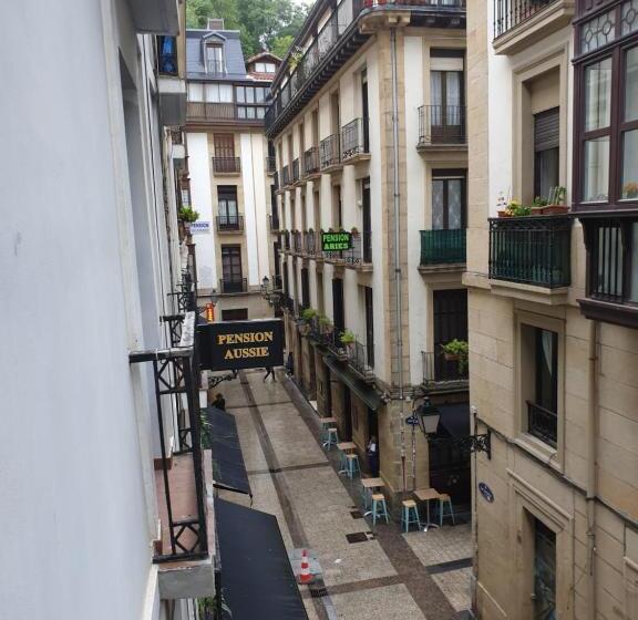 Pension Aussie Guesthouse