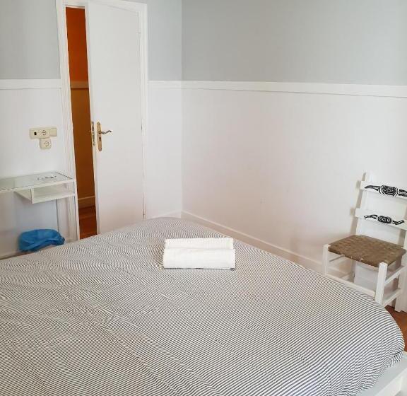 Pension Aussie Guesthouse