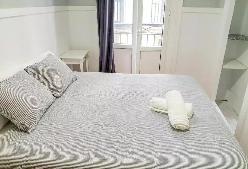 Pension Aussie Guesthouse