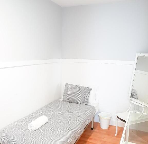 Pension Aussie Guesthouse