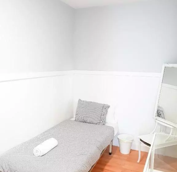 Pension Aussie Guesthouse