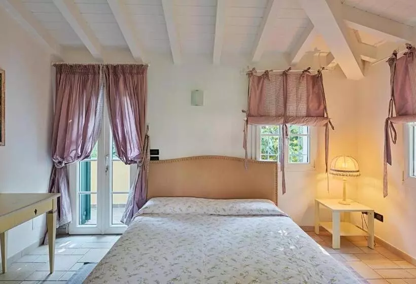 Casa Vacanze Nel Giardino Di Renzo   Mareri Apartments