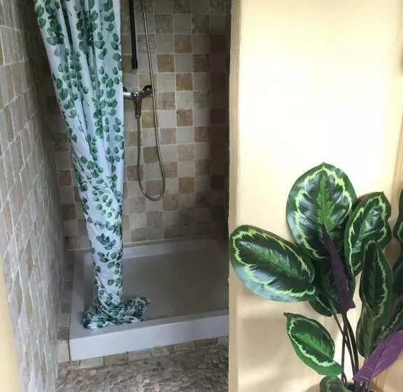 Aamiaismajoitus (B&B) Mas De La Butte Blanche