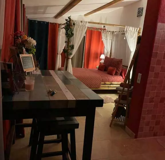 Aamiaismajoitus (B&B) Mas De La Butte Blanche